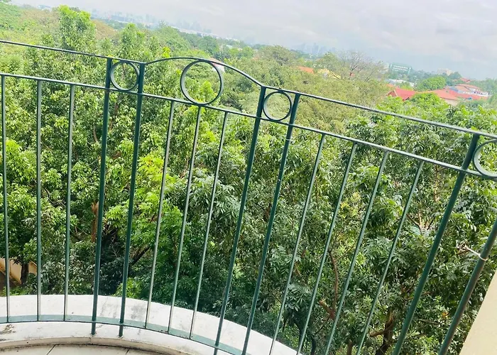 Chateau Elysee A6 Near Airport Wifi Kitchen *