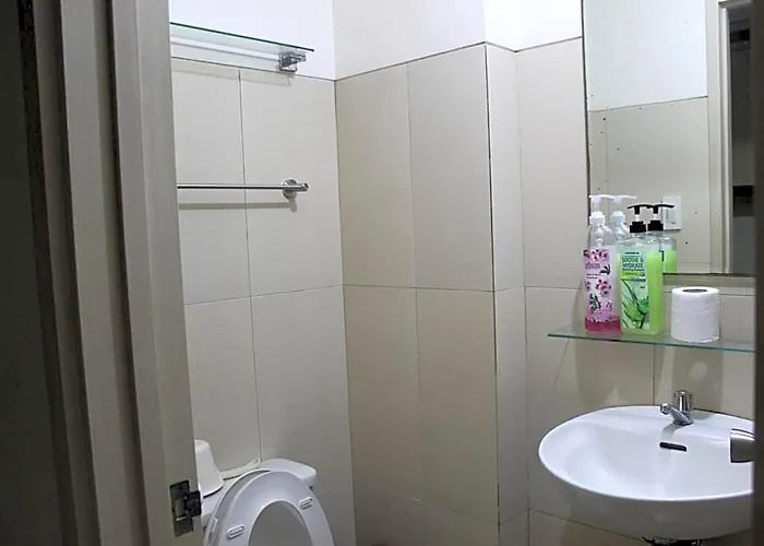 Chateau Elysee A6 Near Airport Wifi Kitchen Apartamento