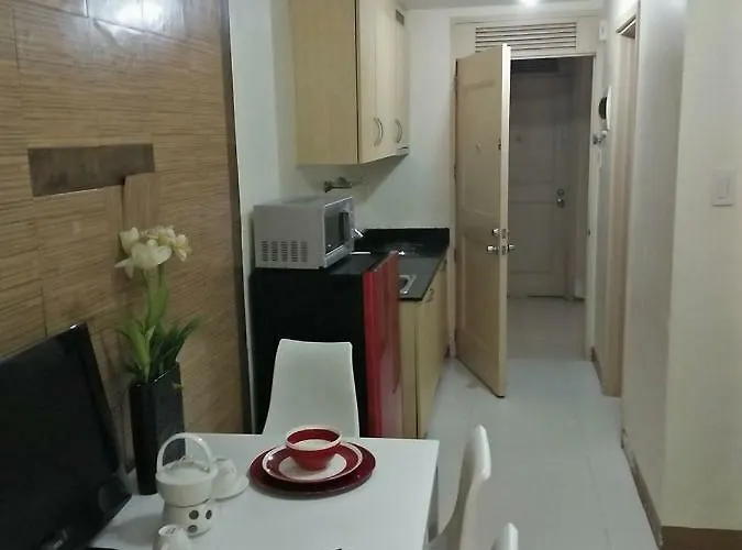 Chateau Elysee A6 Near Airport Wifi Kitchen Apartamento